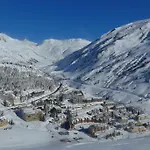 Hotel Edelweiss 3*