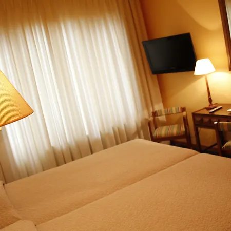 Edelweiss Hotel 3*