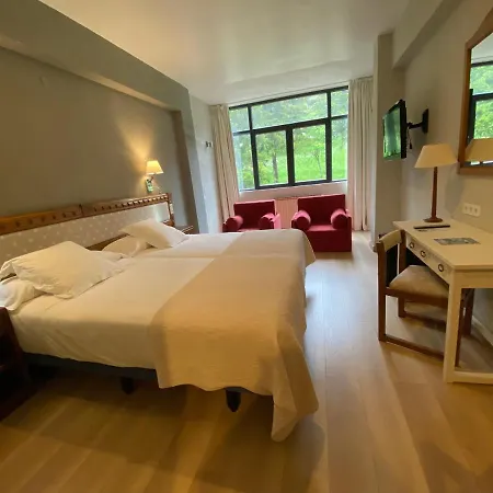 Edelweiss 3* Candanchu