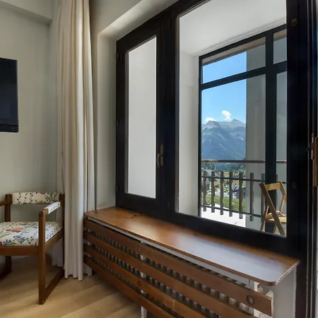 Edelweiss Hotel Candanchú