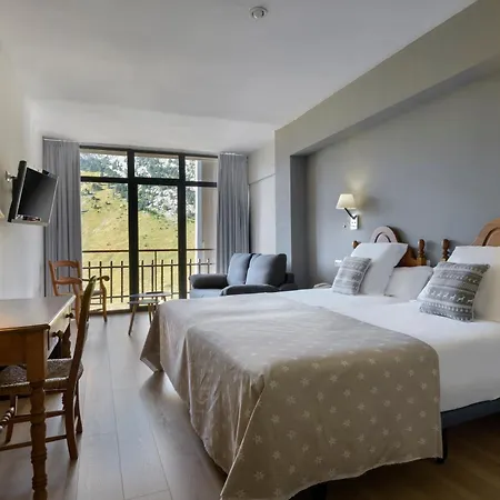 Hotel Edelweiss Candanchu