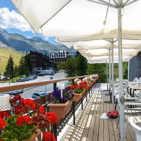 Hotel Edelweiss 3*